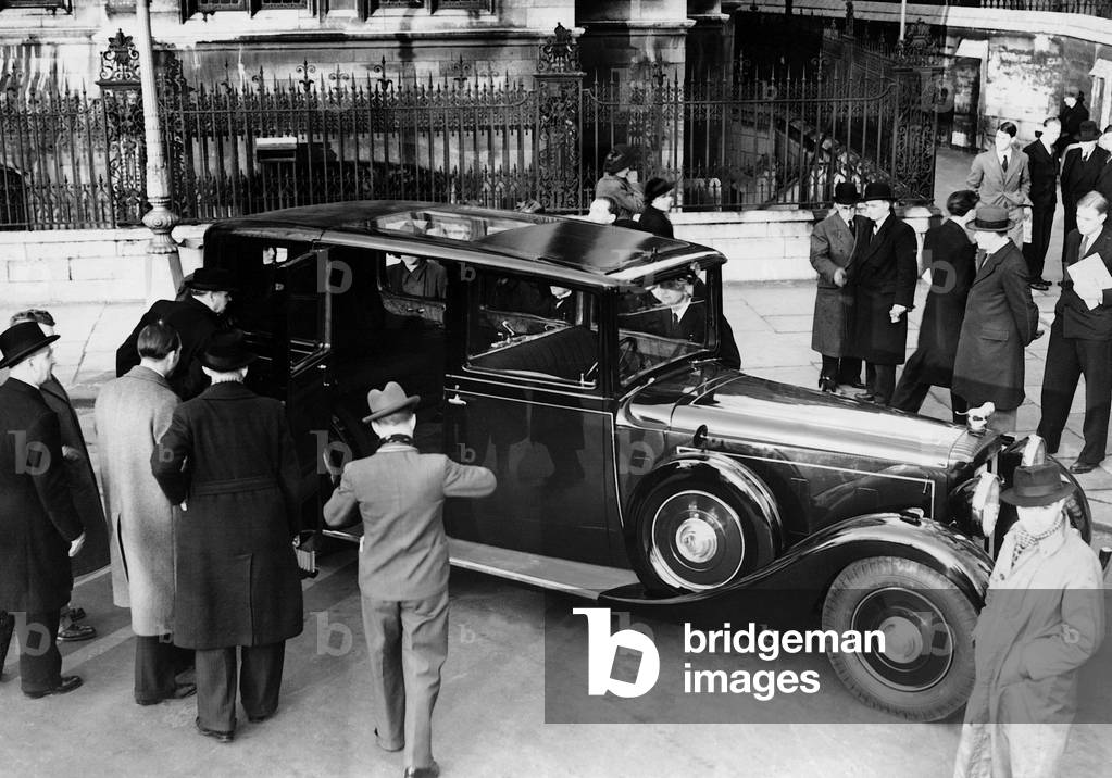 Automobile for King George VI., 1939 (b/w photo)