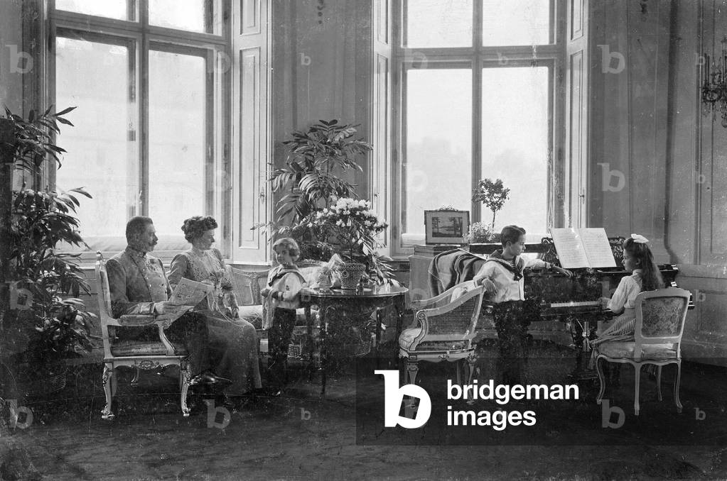 Archduke Franz Ferdinand and his family, 1910 (b/w photo)