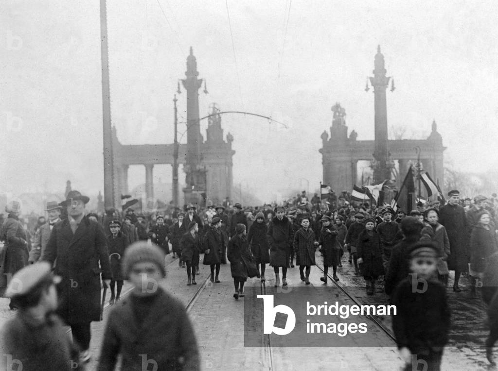 Reception of returning soldiers in Berlin, 1918