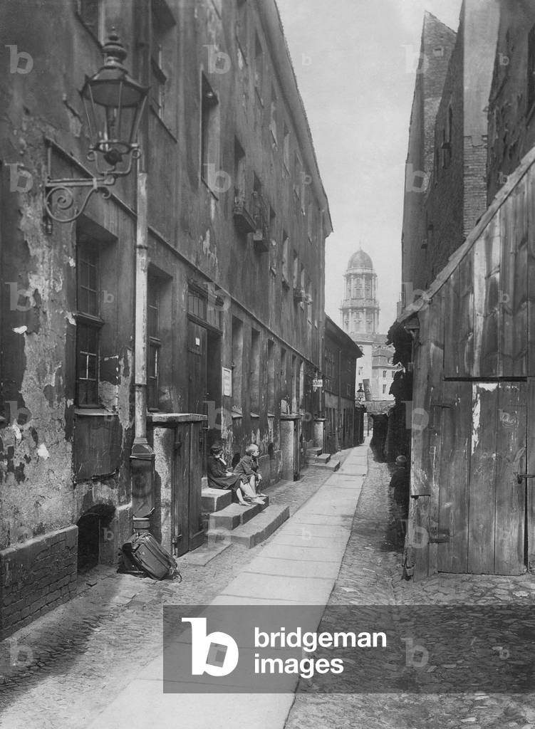 The historic center of Berlin, 1921 (b/w photo)
