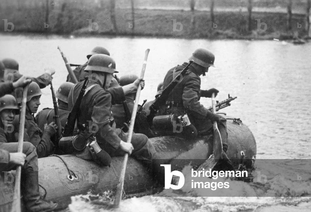 River crossing with an inflatable boat (b/w photo)