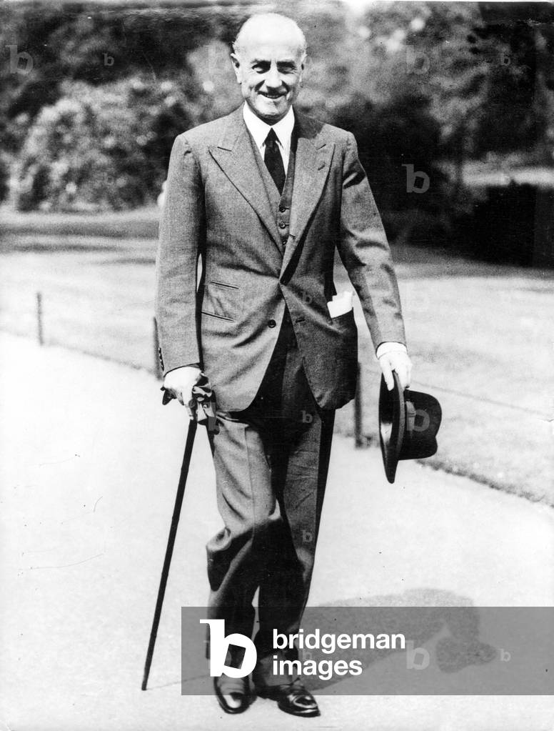 Samuel Hoare, 1935 (b/w photo)