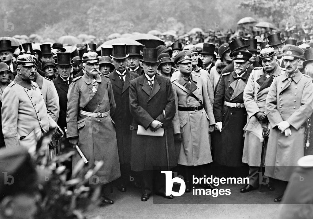 August von Mackensen and Wilhelm Groener, 1929 (b/w photo)