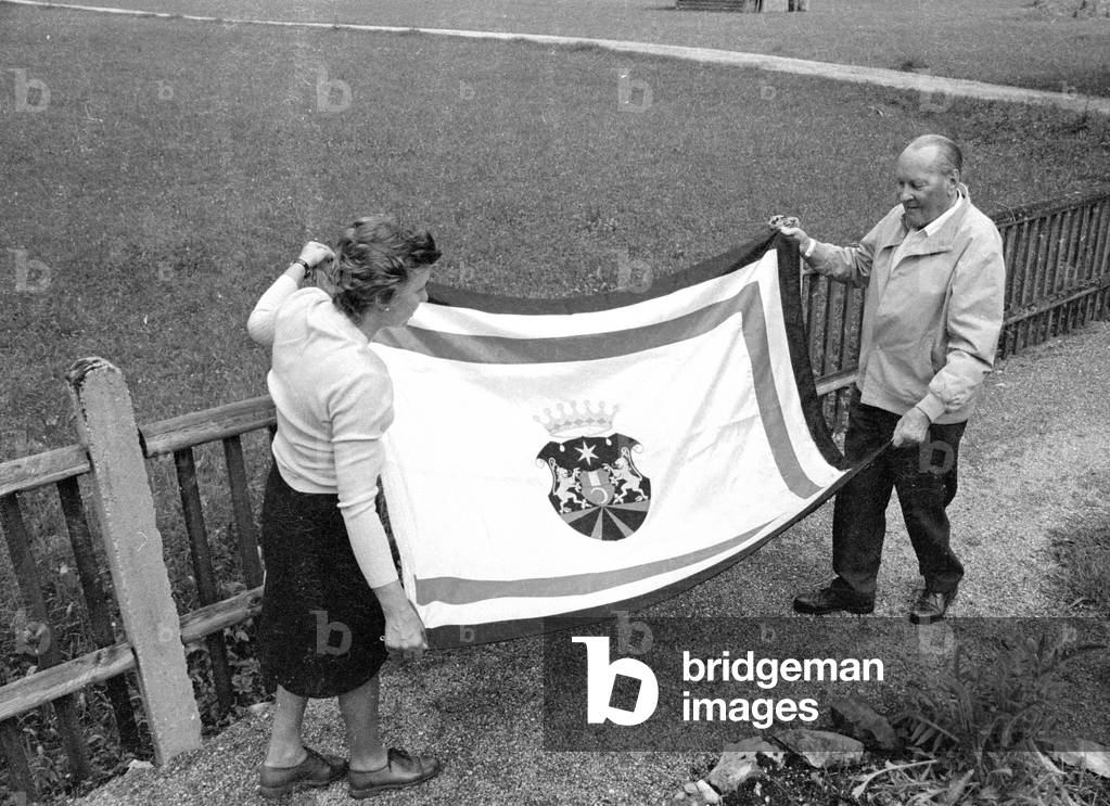 Hans Stuck and family in Garmisch, 1971 (b/w photo)