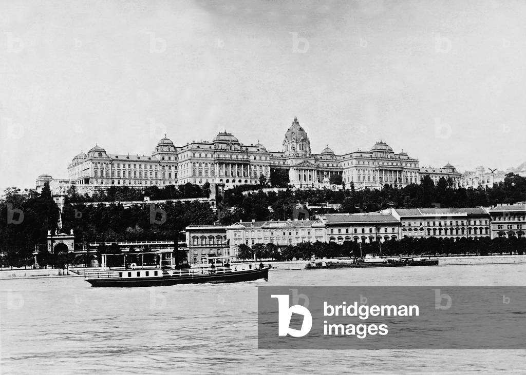 Royal Castle in Budapest, 1918 (b/w photo)