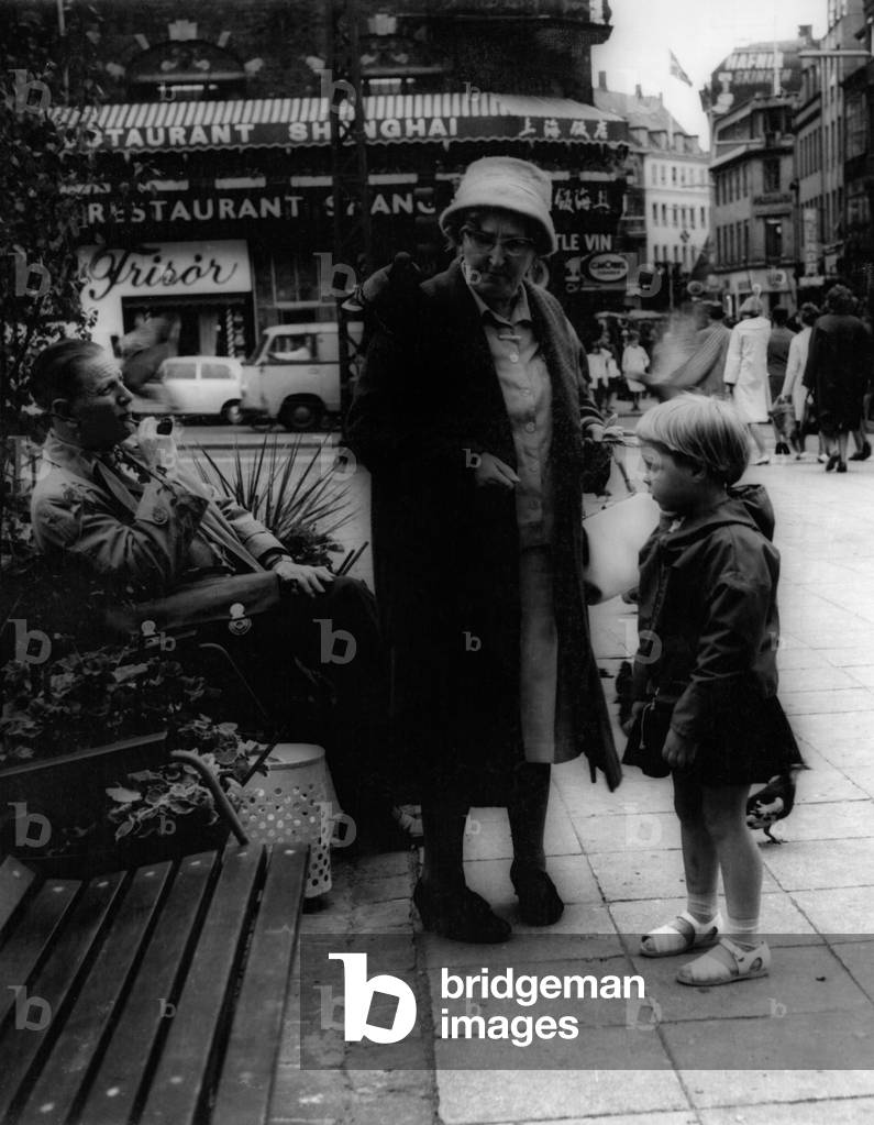 Street scene in Copenhagen, 1964 (b/w photo)
