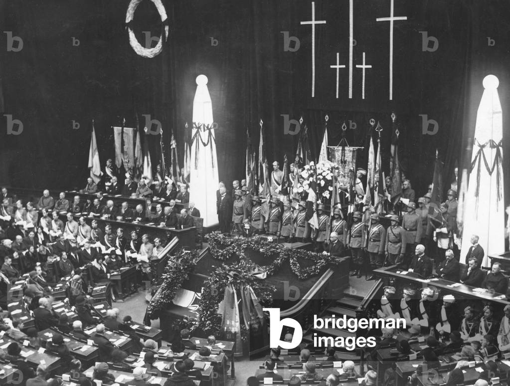 Volkstrauertag in the Reichstag, 1931