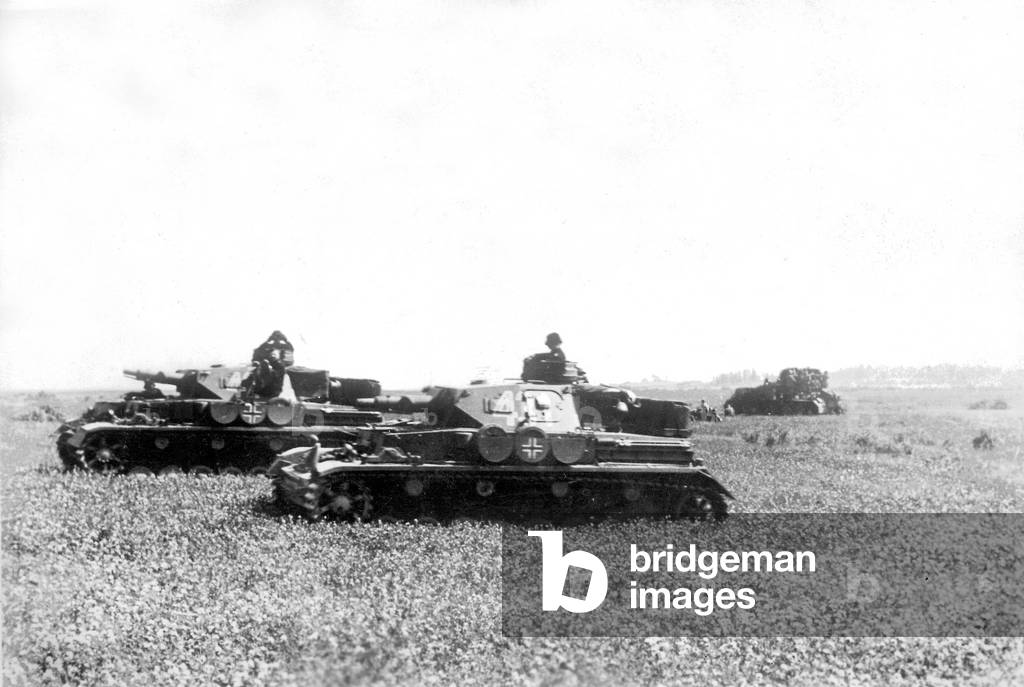 German tanks IV, 1941 (b/w photo)