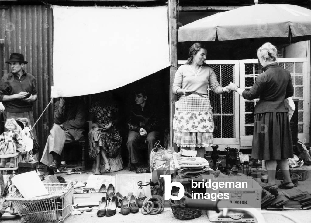 A flea market in Paris, 1959 (b/w photo)