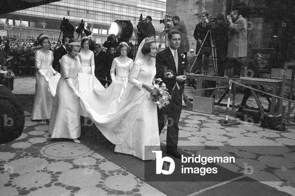 The wedding of Duke of Oldenburg in the Kaiser Wilhelm Memorial Church, 1965 (b/w photo)