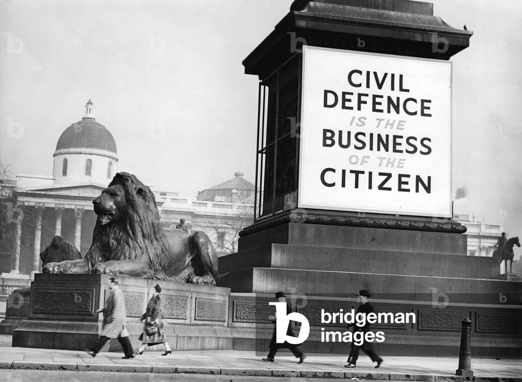 Trafalgar Square, 1939 (b/w photo)