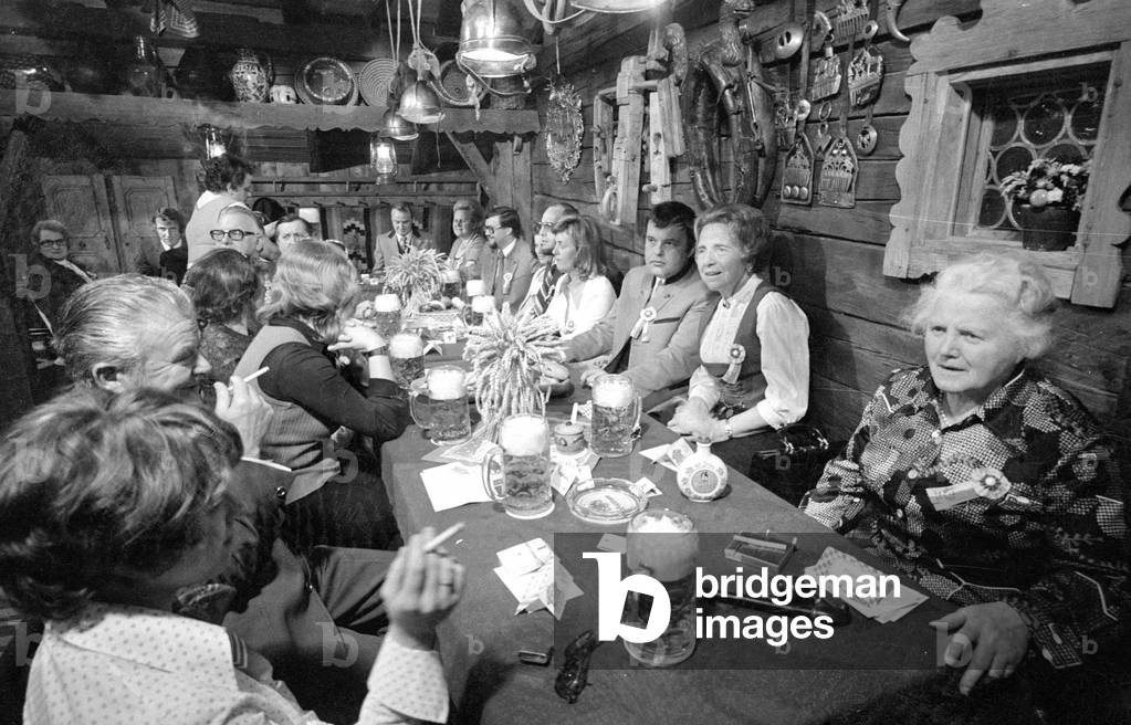 Gertrud Goppel at Tosso Herz's Hilgerhof, 1974 (b/w photo)