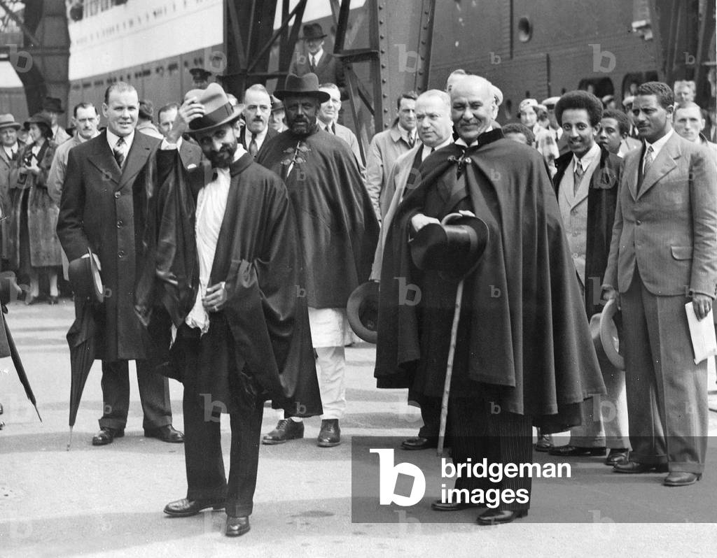 Arrival of Haile Selassie in British exile, 1936 (b/w photo)