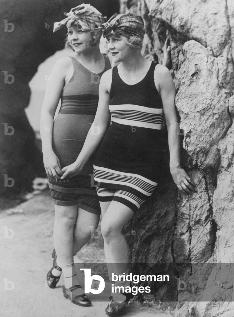 Beach fashion, 1925