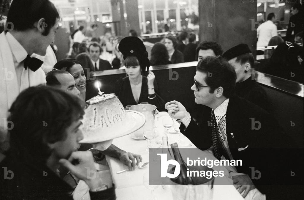 Karl Lagerfeld celebrating in Paris, 1972 (b/w photo)