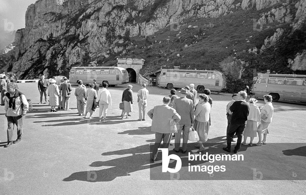 The Kehlstein parking lot, 1960 (b/w photo)