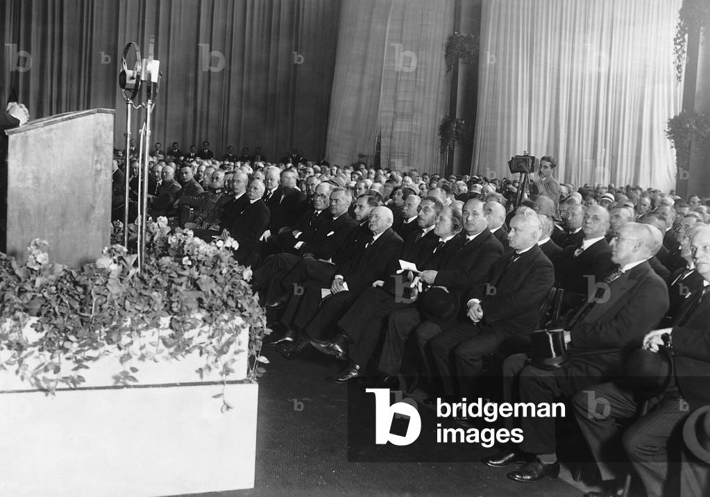 Opening of the Berlin Radio Exhibit with Karl Severing, 1932 (b/w photo)