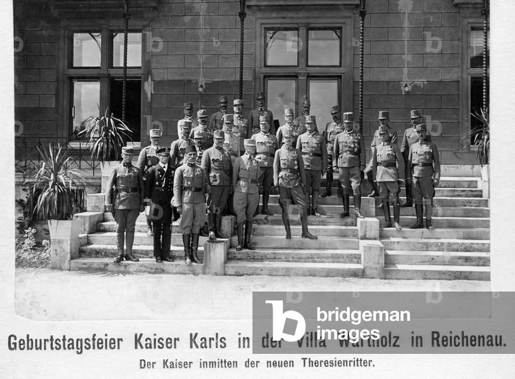 Birthday celebration of Emperor Charles I. in the Wartholz villa, 1917 (b/w photo)