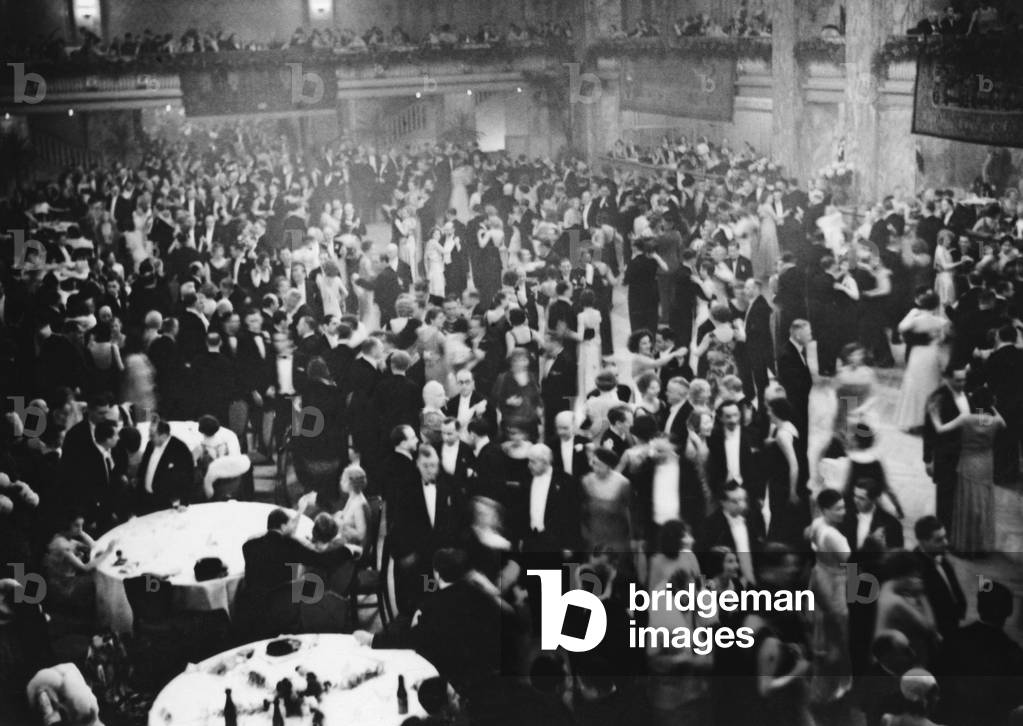 Filmball in the Berlin Zoo, 1930