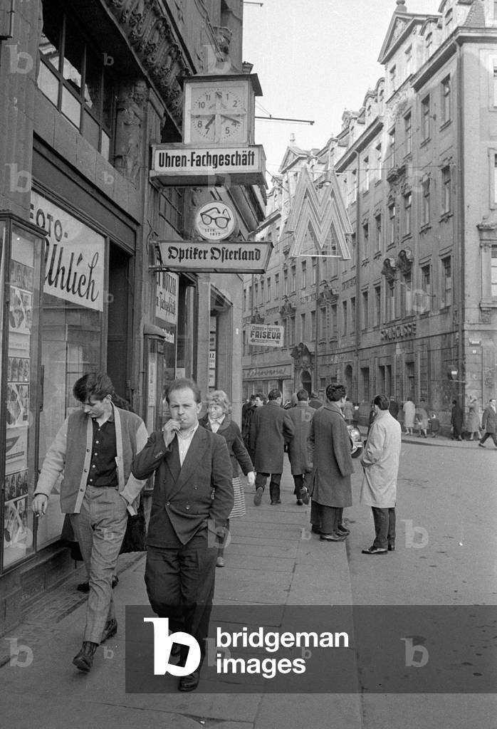 Leipzig at the time of the fair, 1960 (b/w photo)