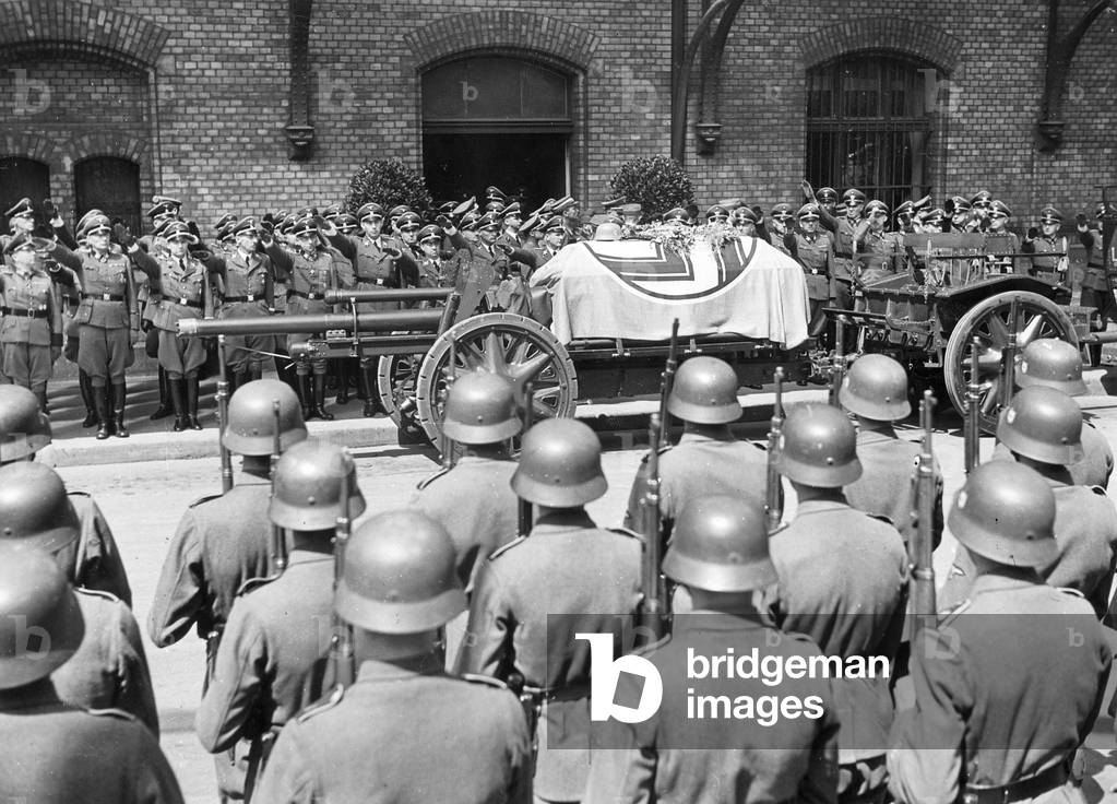 Coffin of Reinhard Heydrich, 1942 (b/w photo)
