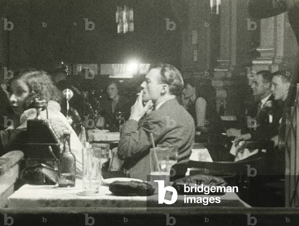 Resi in Berlin, 1929 (b/w photo)