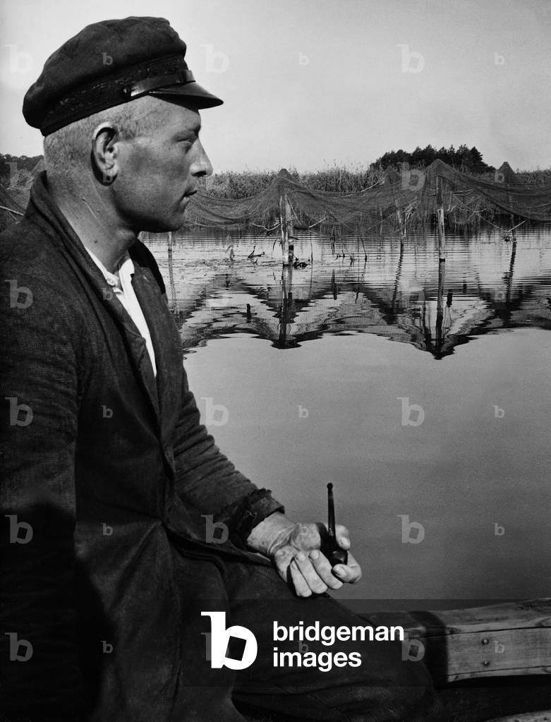 Fisherman from Masuria, 1938 (b/w photo)