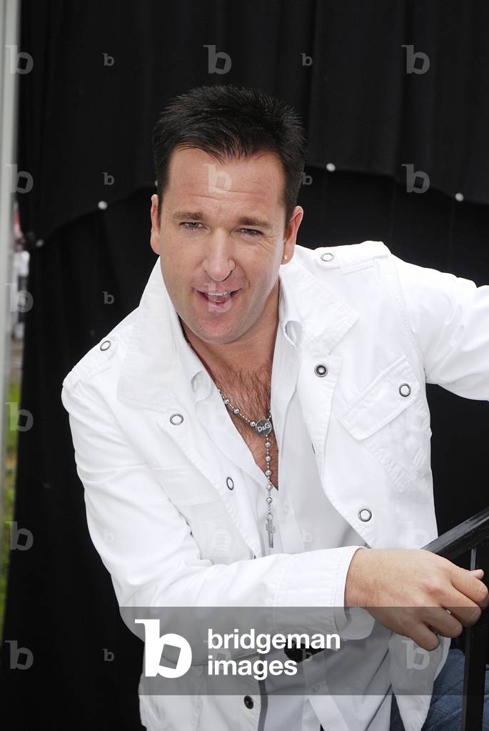 Michael Wendler during a performance at the Gerry Weber Open in Halle / Westfalen on June 20, 2010 (photo)