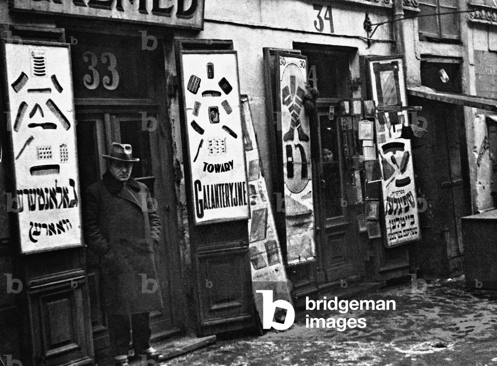 Jewish district in Warsaw, 1934 (b/w photo)
