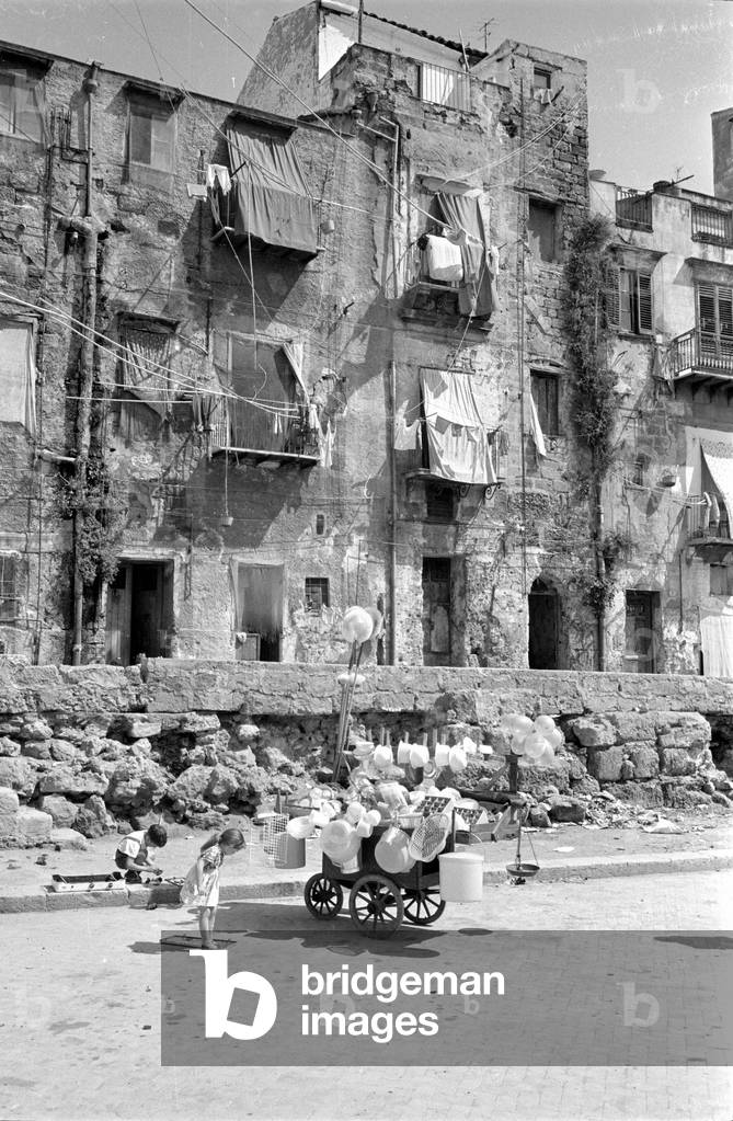 Residential area in Palermo, 1963 (b/w photo)