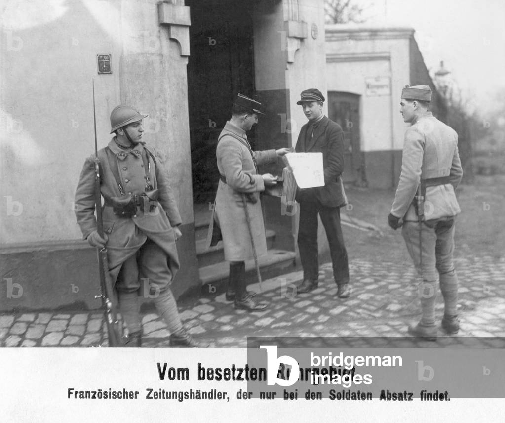 French newspaper dealer in the occupied Ruhr area, 1923