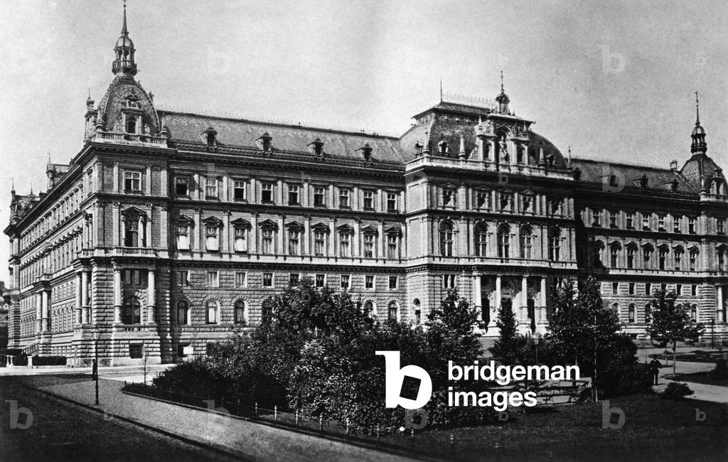 The Palace of Justice in Vienna (b/w photo)