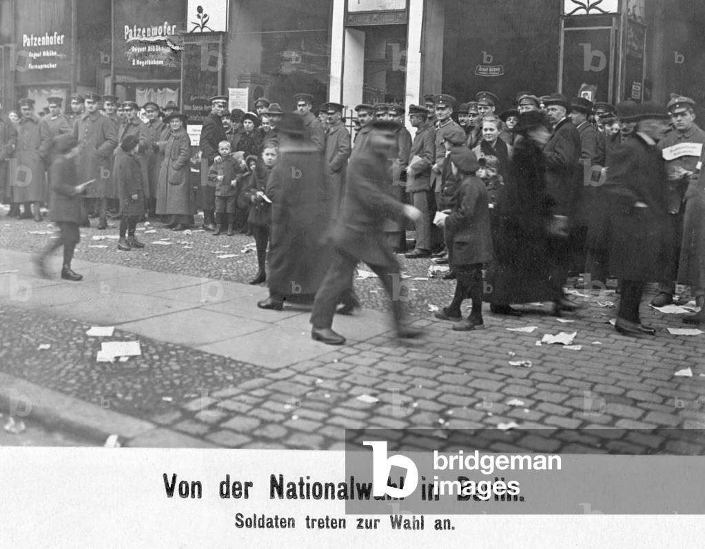 Soldiers go to vote, 1919