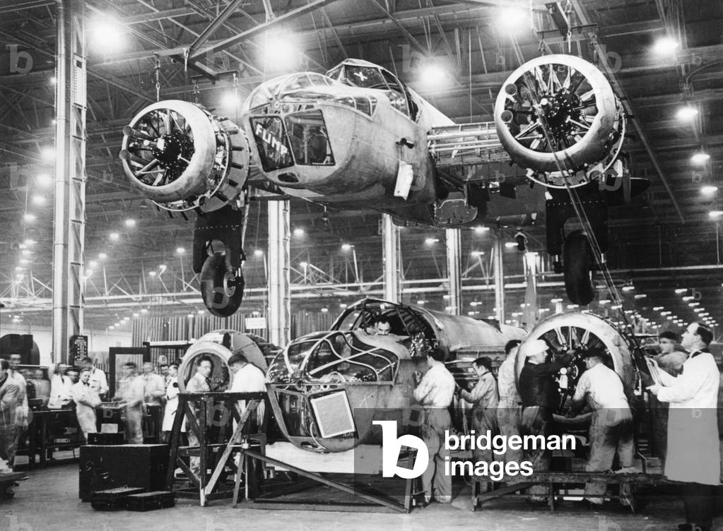 Defence industry in Great Britain, 1940 (b/w photo)
