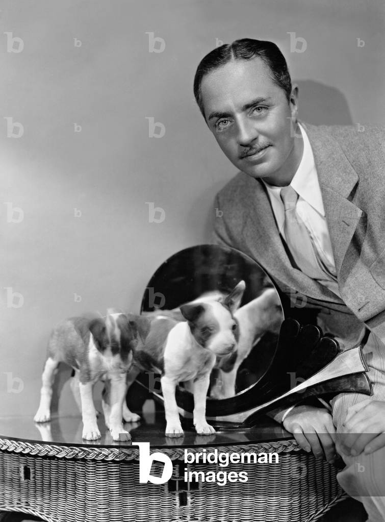 William Powell during a shooting break, 1932 (b/w photo)