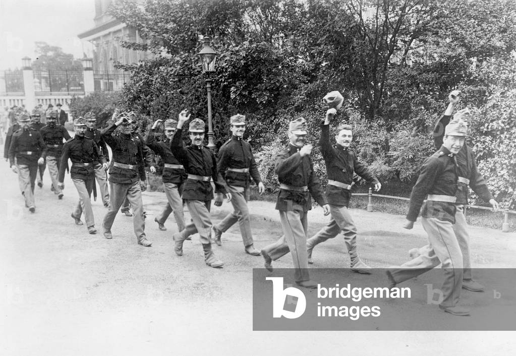Austrian reservist troops leaving for the front at the outbreak of WWI, Vienna, August 1914 (b/w photo)
