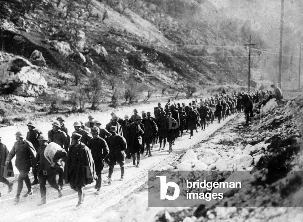 Transport of captured Italian soldiers, 1917 (b/w photo)