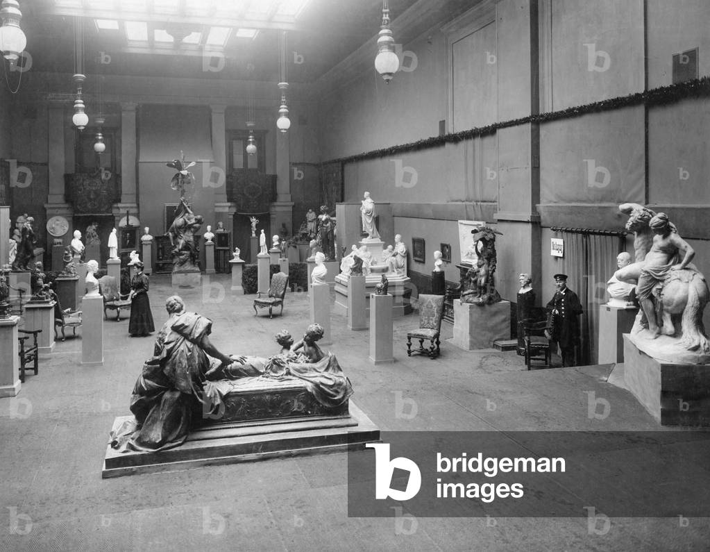Reinhold Begas exhibition, 1908 (b/w photo)