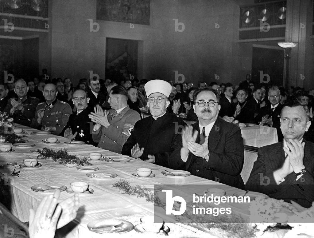 Day of Indians freedom, 1943 (b/w photo)