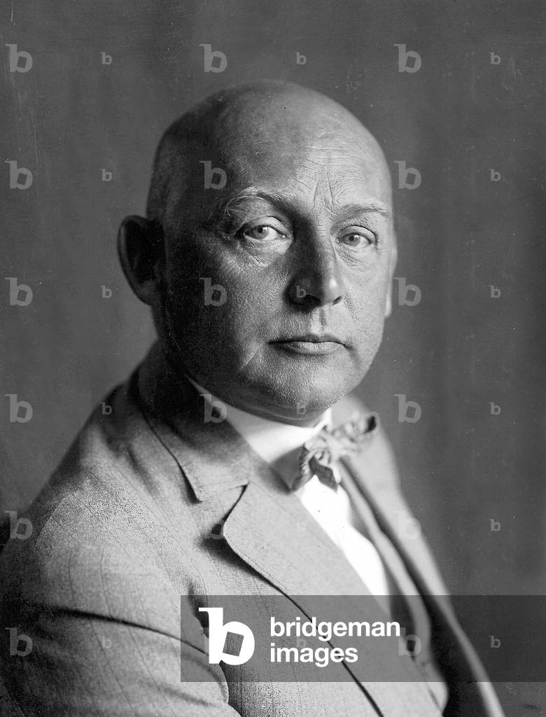 Wilhelm Pinder (b/w photo)