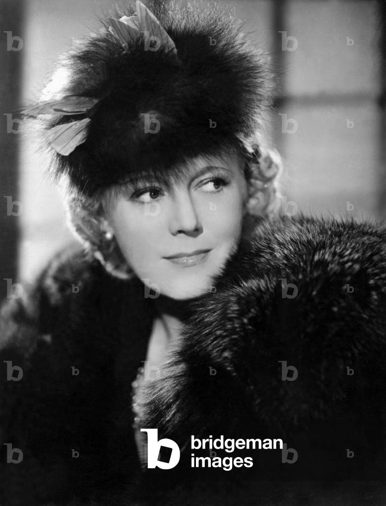 Charlotte Susa in 'The gas man', 1941 (b/w photo)