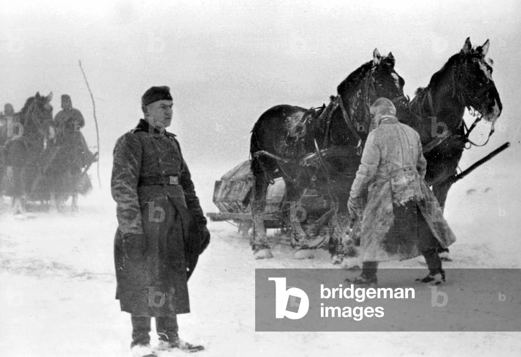 German soldiers with horse sleigh on the Eastern Front, 1942 (b/w photo)