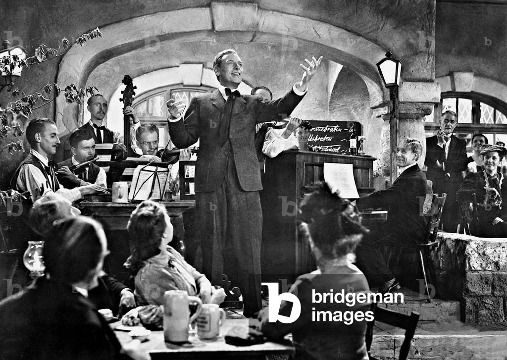 Johannes Riemann and Paul Kemp in 'Das Lied der Nachtigall', 1943 (b/w photo)