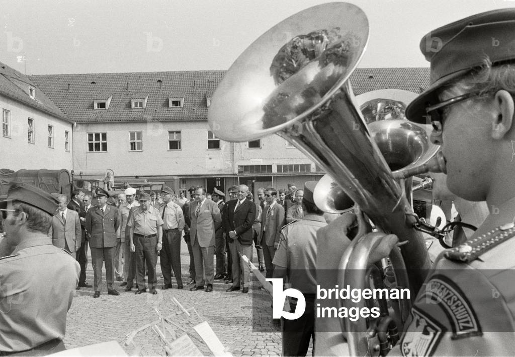 Hans-Dietrich Genscher in Munich, 1972 (b/w photo)