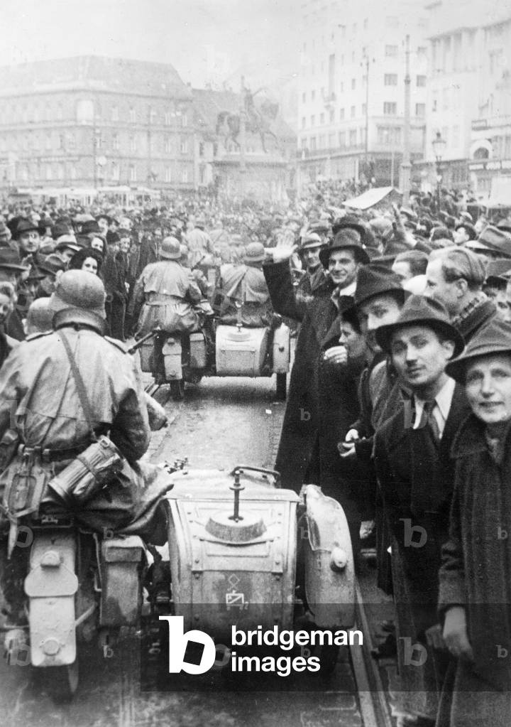 German troops entering Zagreb, 1941 (b/w photo)
