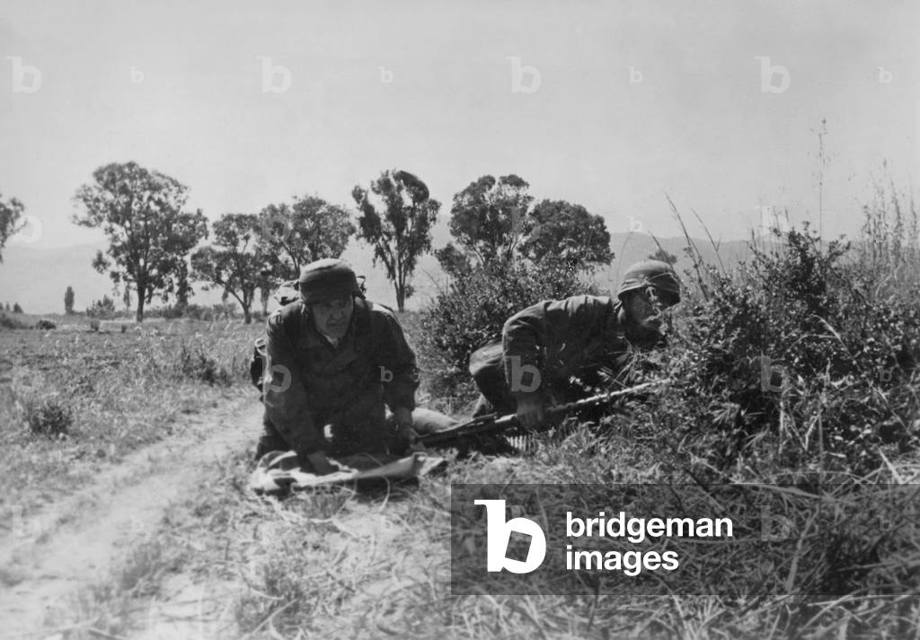 German paratroopers during the fights on Crete, 1941 (b/w photo)