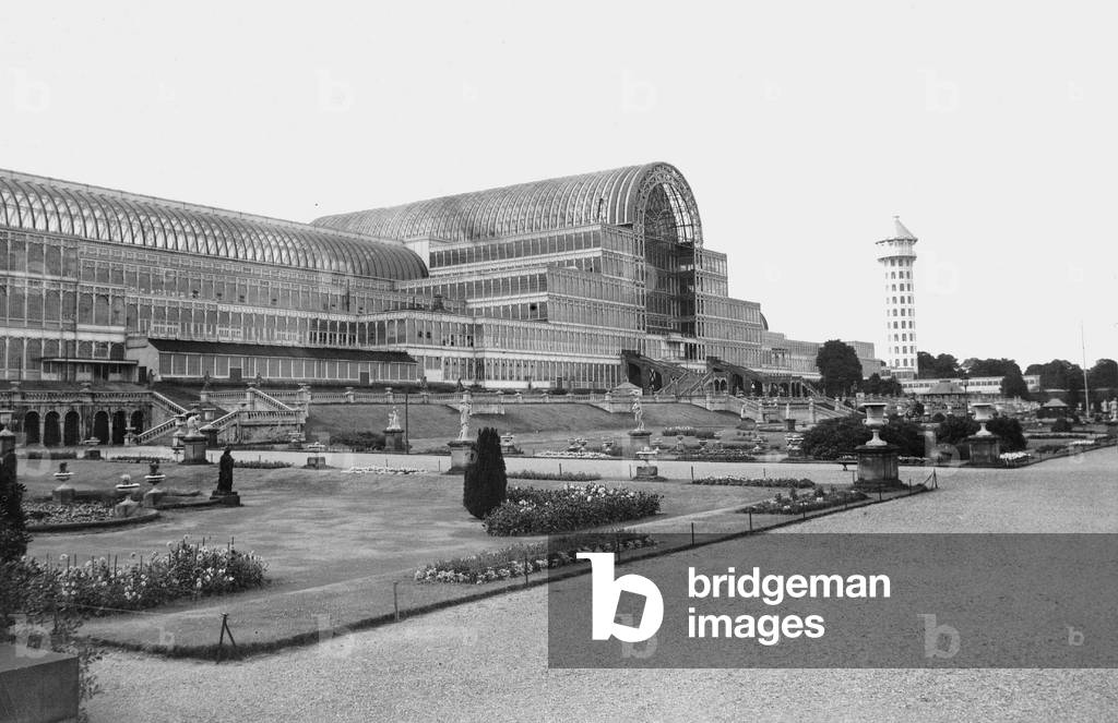Crystal Palace in London, 1932 (b/w photo)