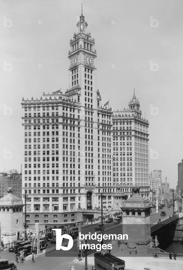 Wrigley Building in Chicago, 1931 (b/w photo)