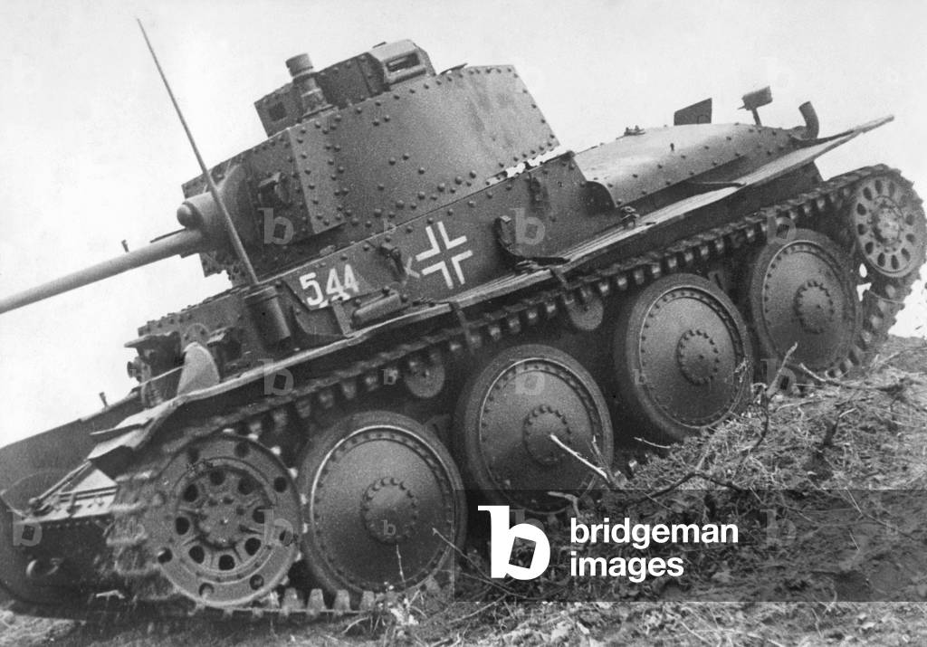 German tank 38 (t), 1940 (b/w photo)