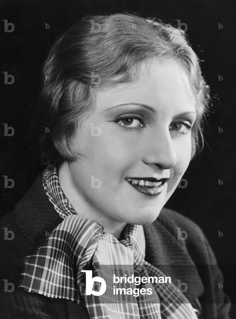 Charlotte Ander in 'Wenn dem Esel zu wohl ist', 1932 (b/w photo)